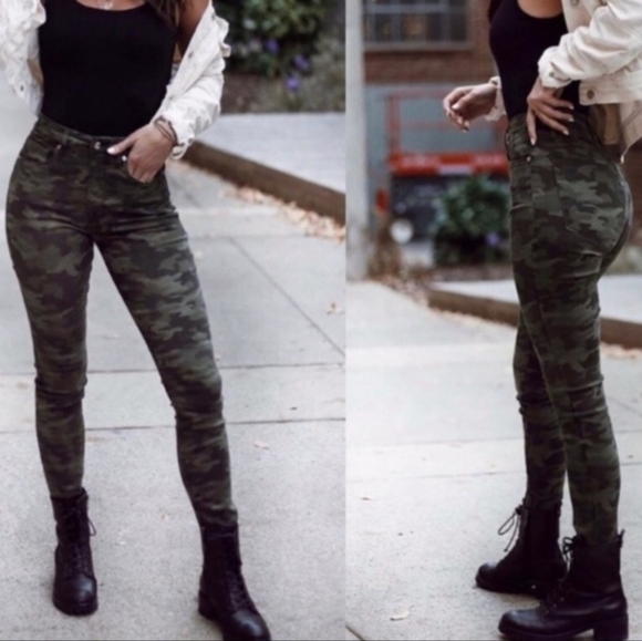 NWOT Good American "Good Waist" Camo Skinny Jeans Size 4/27 - Picture 7 of 10